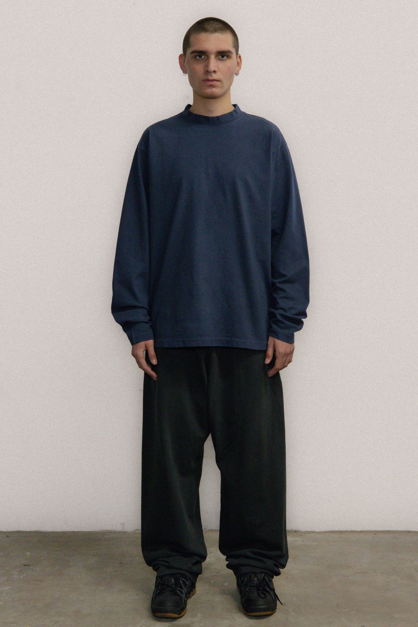GAP x YZY LONG SLEEVE T - SHIRT - Los Angeles Archive