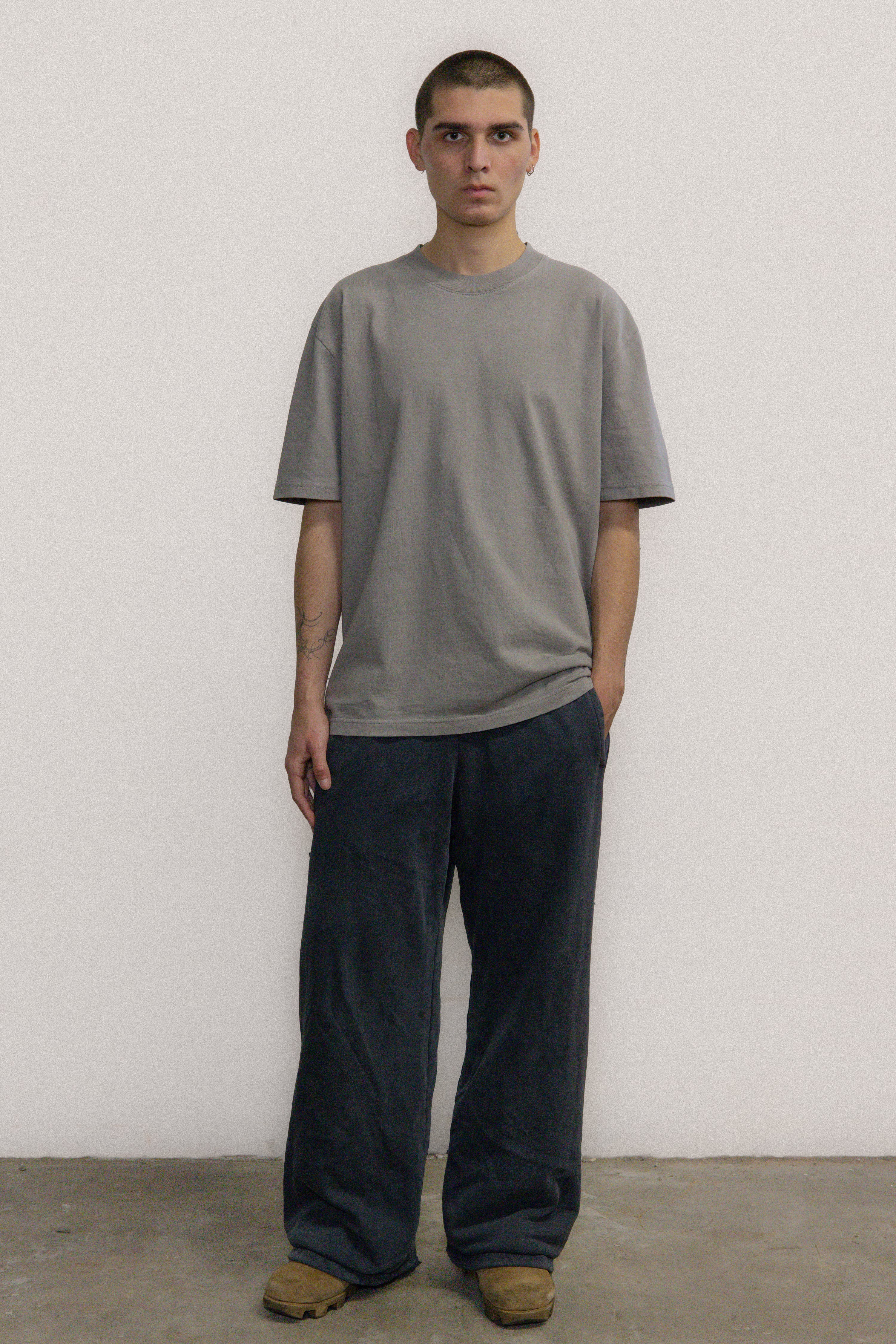 GAP x YZY SHORT SLEEVE T-SHIRT