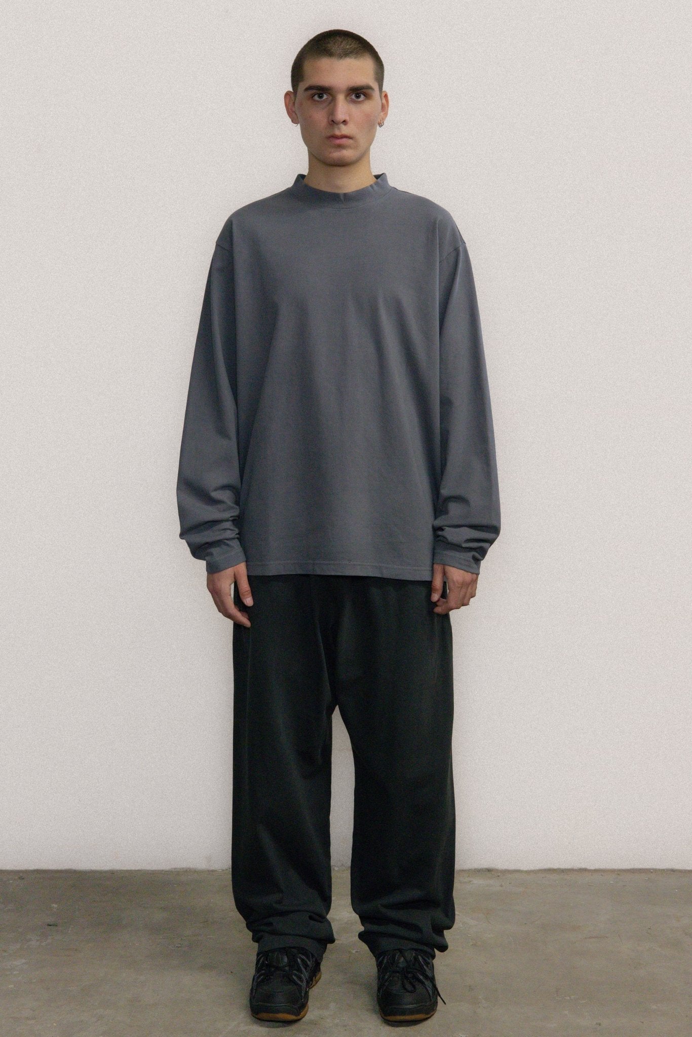 GAP x YZY LONG SLEEVE T - SHIRT - Los Angeles Archive