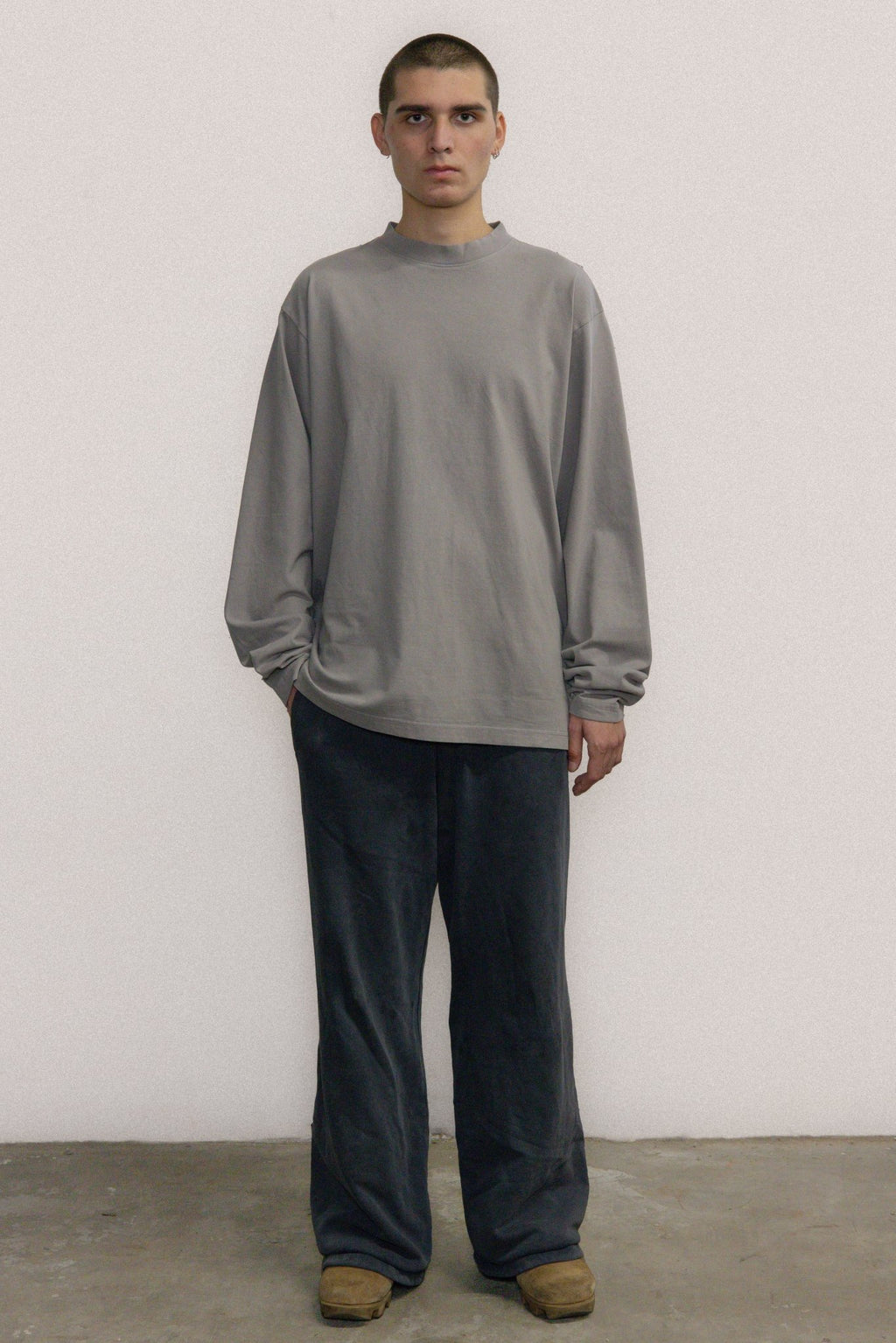 GAP x YZY LONG SLEEVE T - SHIRT - Los Angeles Archive