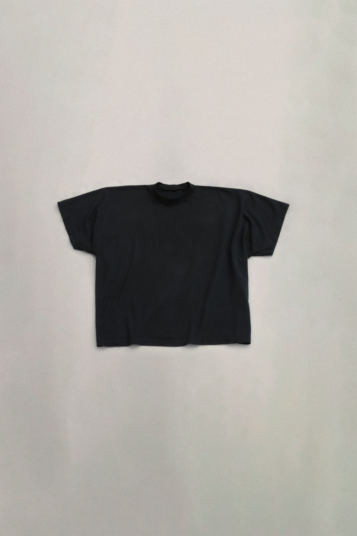 SEAMLESS DELUXE TEE measurements